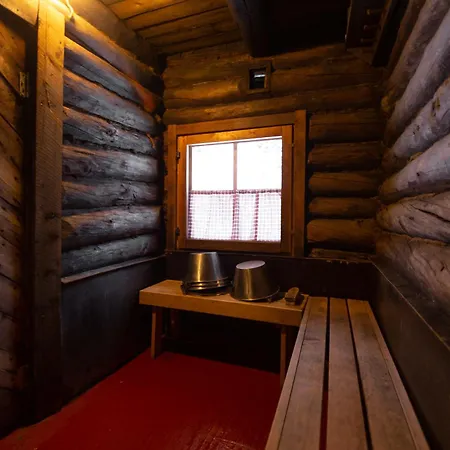 Stena & 샬레 Äkäslompolo